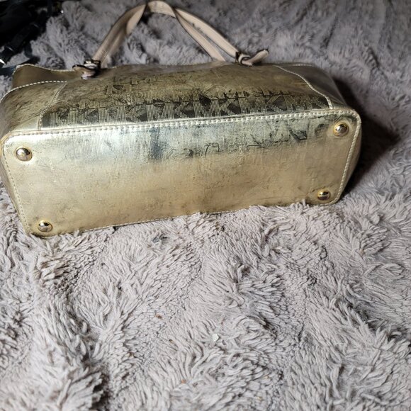 Michael Kors Metallic Gold Shoulder Bag - Picture 5 of 8